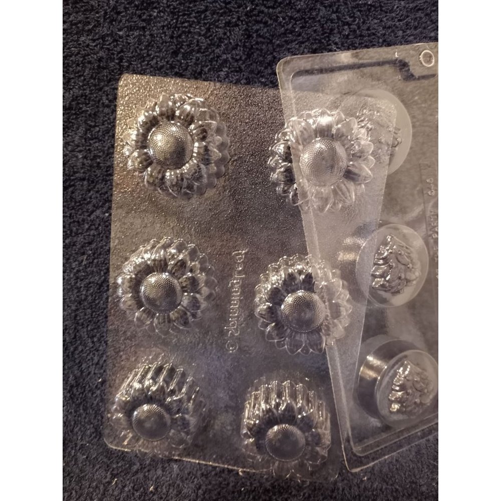 2 molds for candy, candles soap, bath bombs - Picture 4 of 5